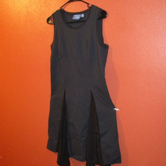 Simply Vera Vera Wang NEW Woman Small Black Travel Vacation Sleeveless Dress - Picture 3 of 11